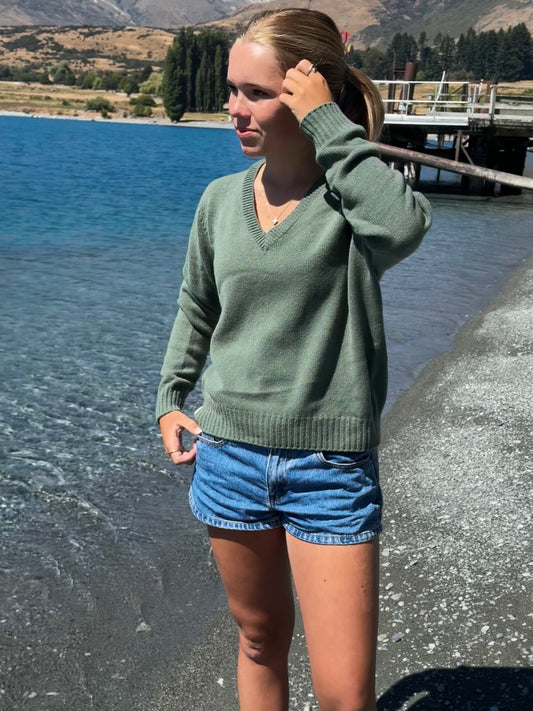 Women’s V Neck Station Jersey